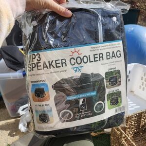 MP3 Speaker Cooler Bag NEW